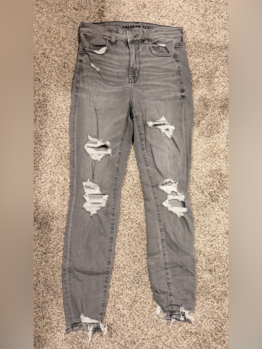 American Eagle Outfitters Gray Distressed Skinny Jeans
